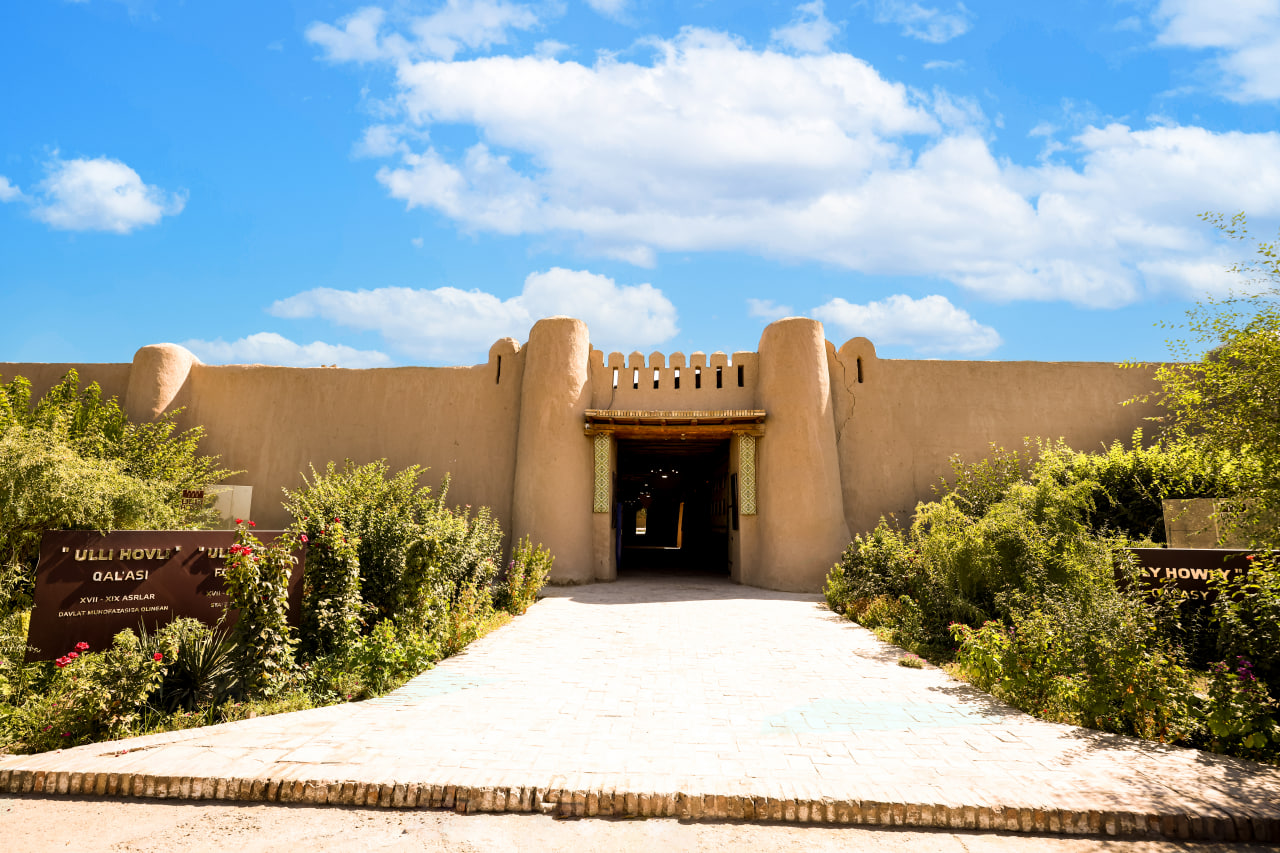 A Day Tour from Khiva: 5 Ancient Fortresses & Akhchakol Lake - slide 5